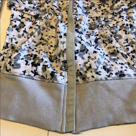 Lululemon After Asana Hoodie - Picture 6 of 7